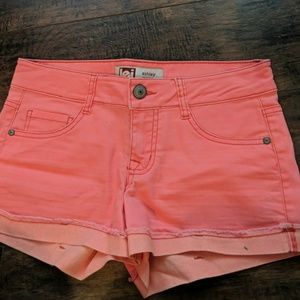 Lei coral jean shorts